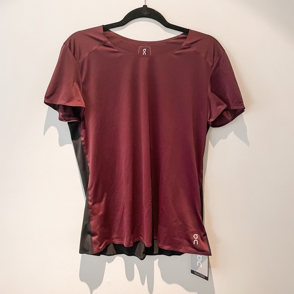 NWT - ON Running - women’s performance T shirt size Large (mulberry & black) - Picture 1 of 6